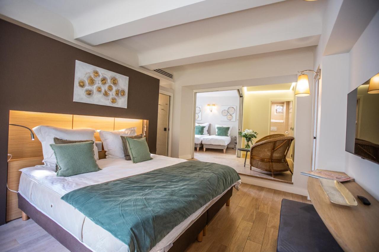 Beau Clocher Saint Tropez Bagian luar foto