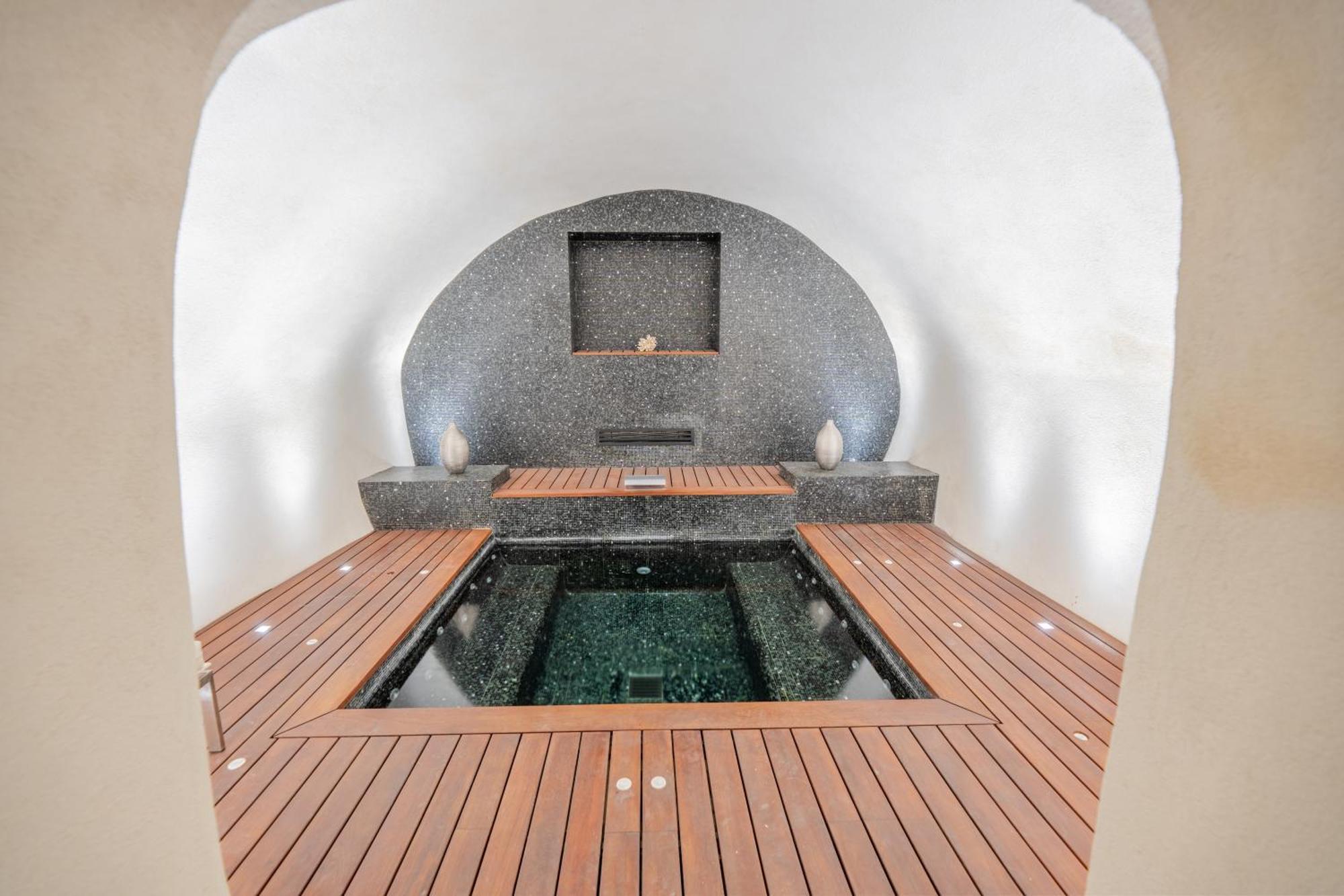 Beau Clocher Saint Tropez Bagian luar foto