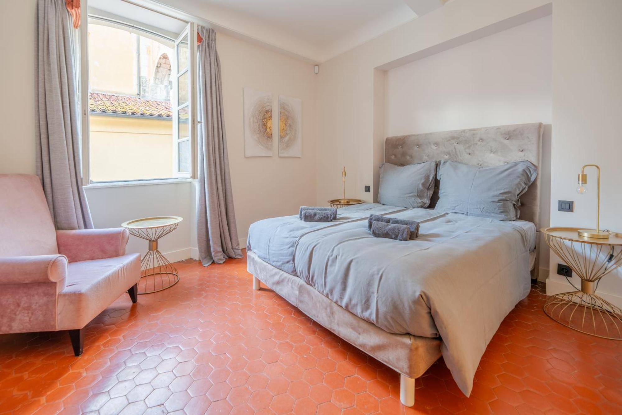 Beau Clocher Saint Tropez Bagian luar foto